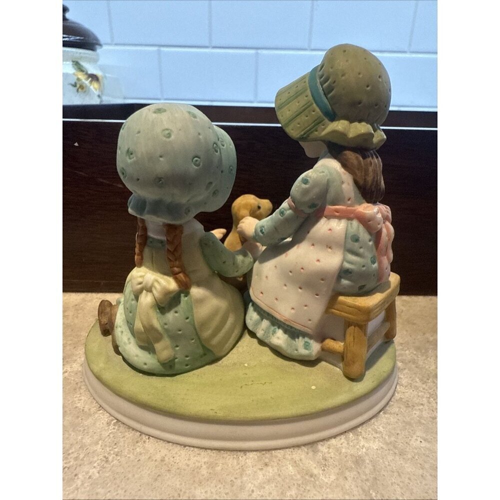 Holly Hobbie Figurine All Better Sweet Remembrance Collection porcelain - Picture 3 of 7